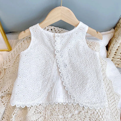 Sleeveless top & shorts outfit