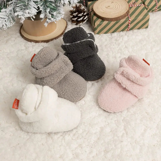 Newborn Winter Booties – Soft Sole Non-Slip First Walkers (0–18 Months)