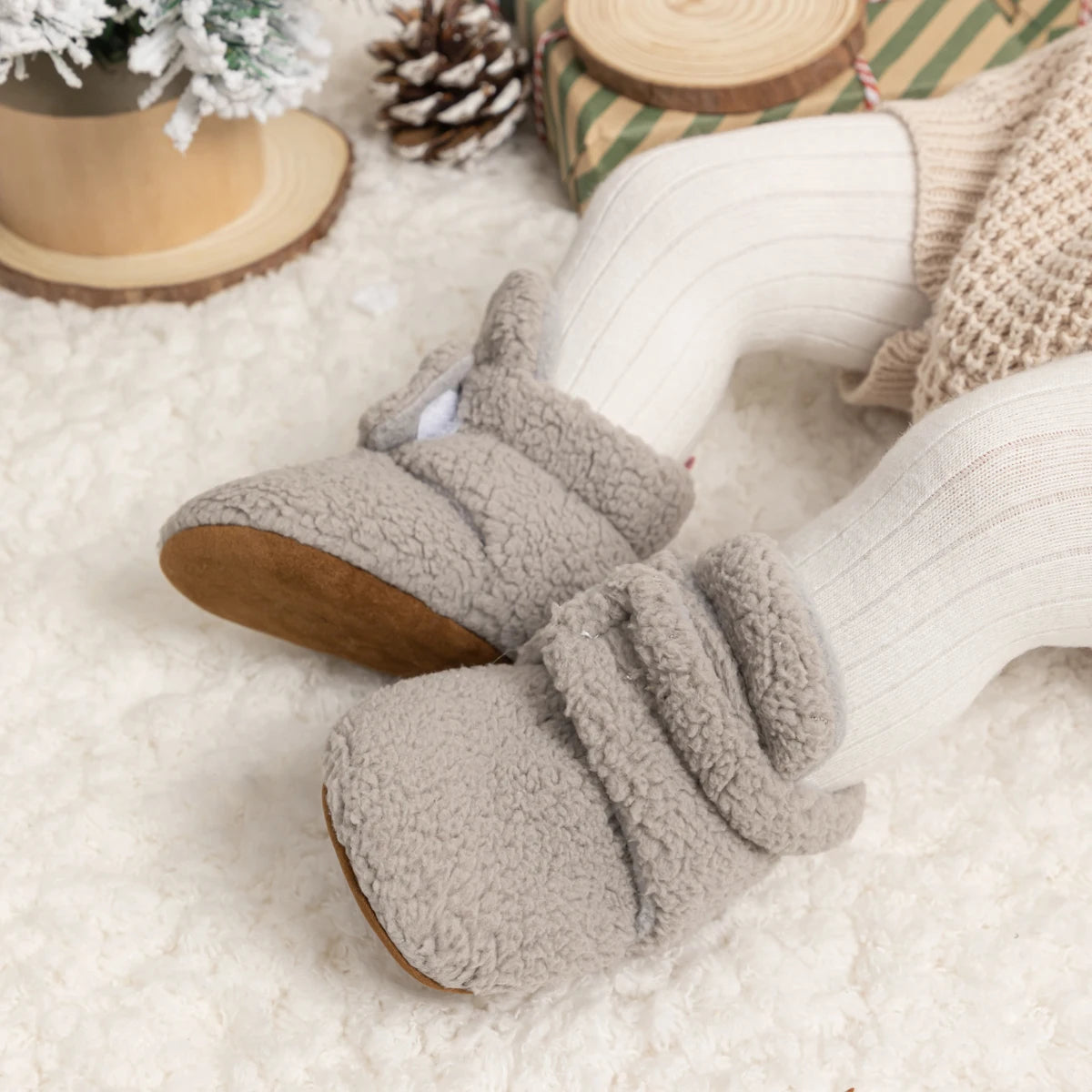 Newborn Winter Booties – Soft Sole Non-Slip First Walkers (0–18 Months)