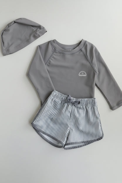 Long sleeve top & printed shorts