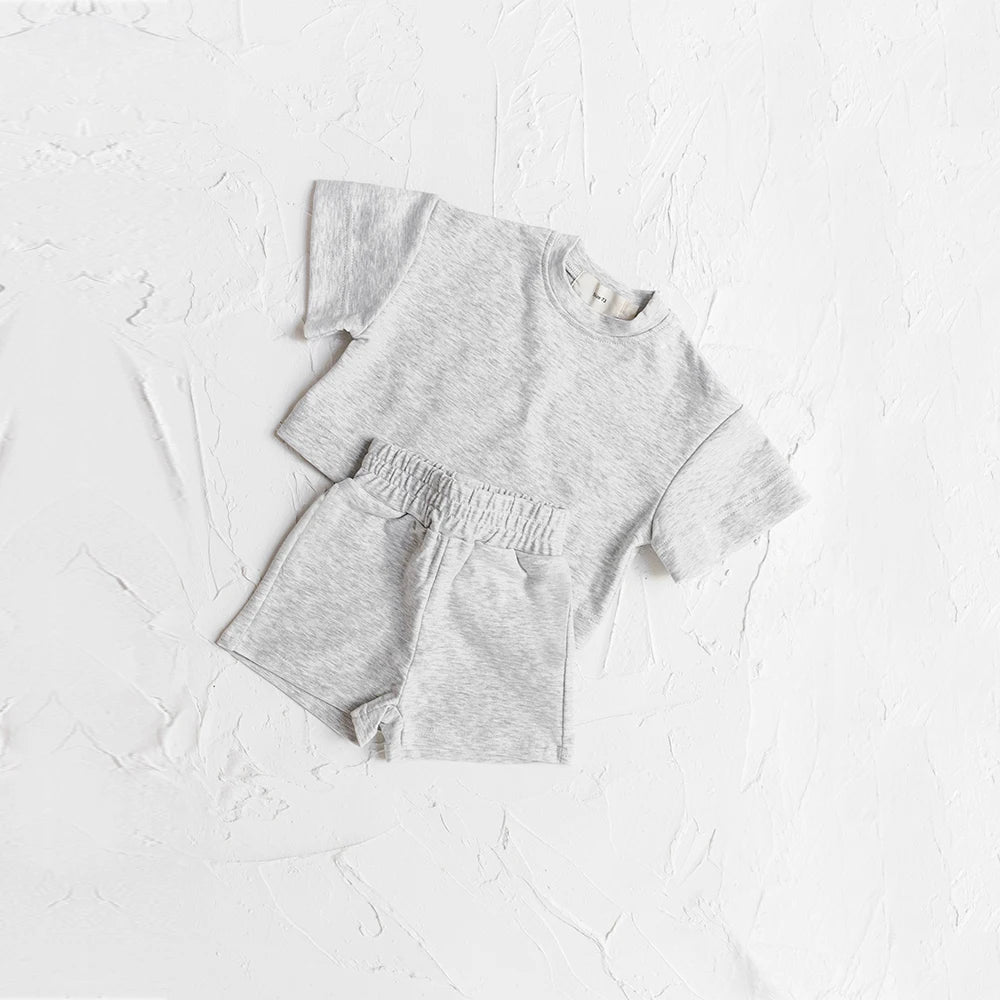 Solid T-shirt & shorts