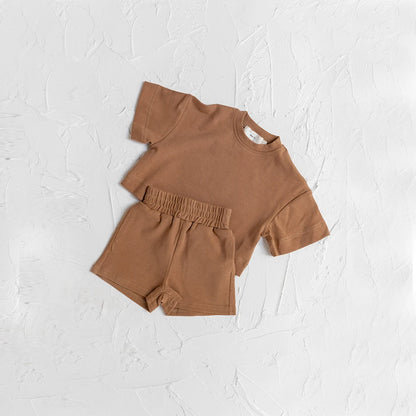 Solid T-shirt & shorts