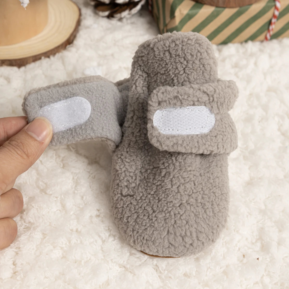 Newborn Winter Booties – Soft Sole Non-Slip First Walkers (0–18 Months)