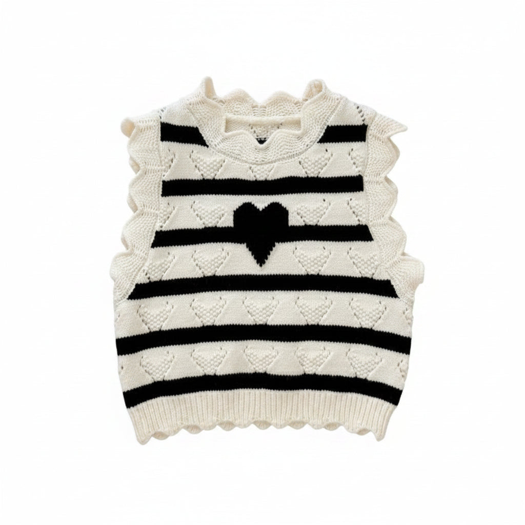 Striped heart sleeveless top with scalloped trim