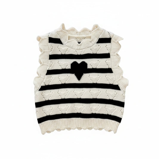 Striped heart sleeveless top with scalloped trim