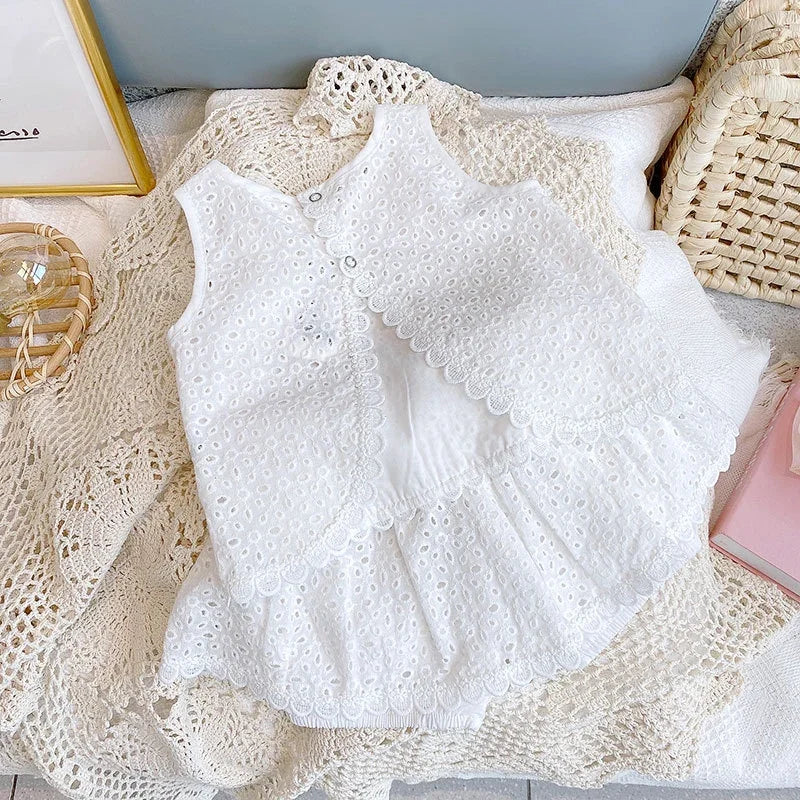 Sleeveless top & shorts outfit